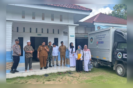 Launching Perdana Program Makan Bergizi Gratis (MBG) di Tapung Hilir, 922 Porsi Dibagikan